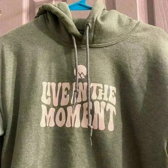 Unisex pullover sweatshirt hoodie with LIVE IN THE MOMENT in green with white - Picture 2 of 7